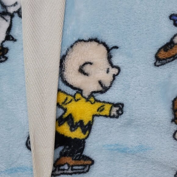 Peanuts Queen 90"x90" Plush Blanket Charlie Brown Snoopy Ice Skating Berkshire - Picture 6 of 9